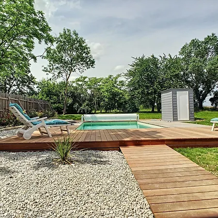 La Lezardiere Avec Piscine Chauffee Privative 30 Minutes De La Rochelle