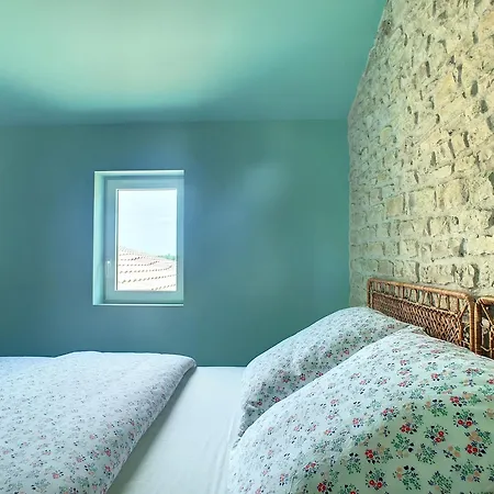 Gite La Lezardiere Avec Piscine Chauffee Des Le 4 Avril Benon